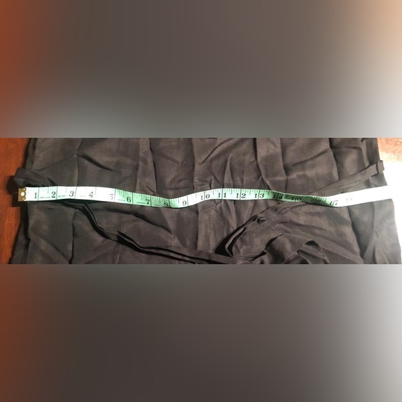 Banana Republic black dress with waist tie and unique bottom - Picture 11 of 12